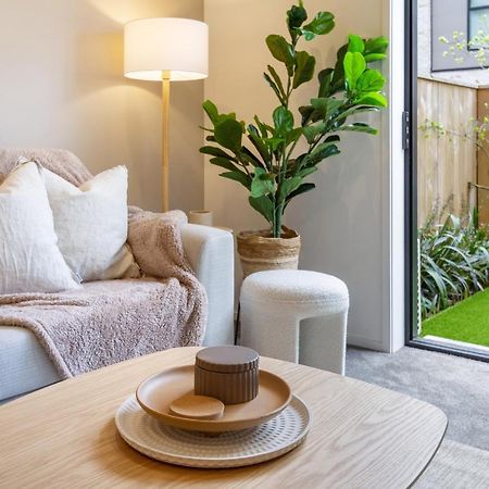 Gorgeous Getaway On Gloucester St- 1 Bed 1 Bath Крайстчърч Екстериор снимка