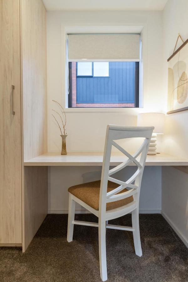 Gorgeous Getaway On Gloucester St- 1 Bed 1 Bath Крайстчърч Екстериор снимка