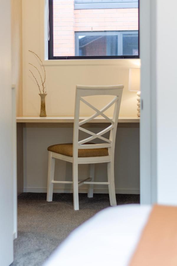 Gorgeous Getaway On Gloucester St- 1 Bed 1 Bath Крайстчърч Екстериор снимка