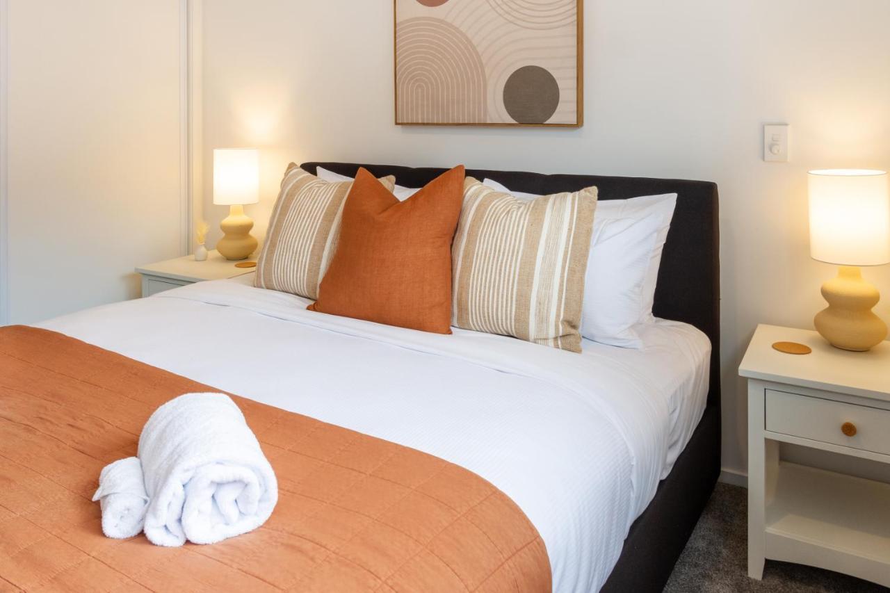 Gorgeous Getaway On Gloucester St- 1 Bed 1 Bath Крайстчърч Екстериор снимка